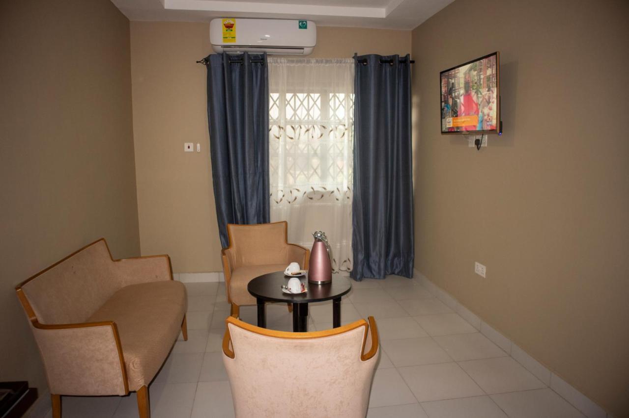 Kislas Luxury Hotel Adenta Dış mekan fotoğraf